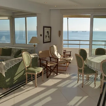 Sea View Penthouses Finikoudes Lägenhet Larnaca
