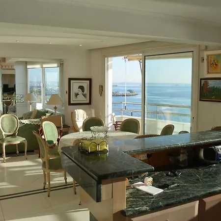 Sea View Penthouses Finikoudes Lägenhet Larnaca