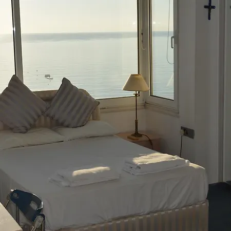 Sea View Penthouses Finikoudes