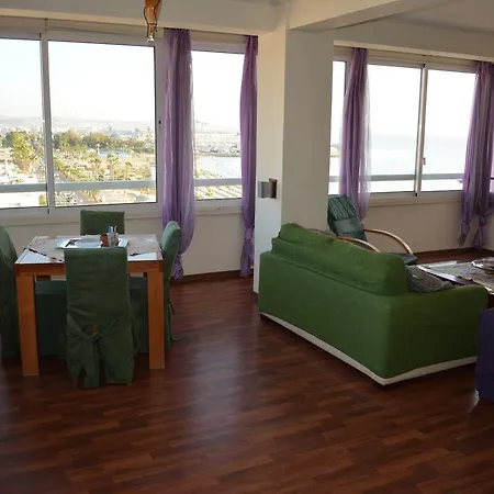 Sea View Penthouses Finikoudes * Larnaca